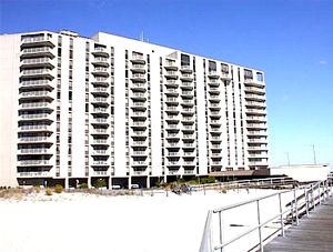 Gardens Plaza Condominiums